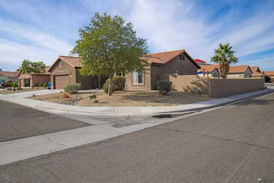 10828 S MADERO ST, Yuma, AZ 85367 - Image #3