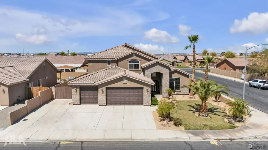 7846 E 37 PL, Yuma, AZ 85365 - Image #2