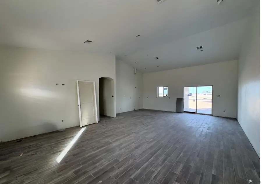 10578 E 45 ST, Yuma, AZ 85367 - Image #2