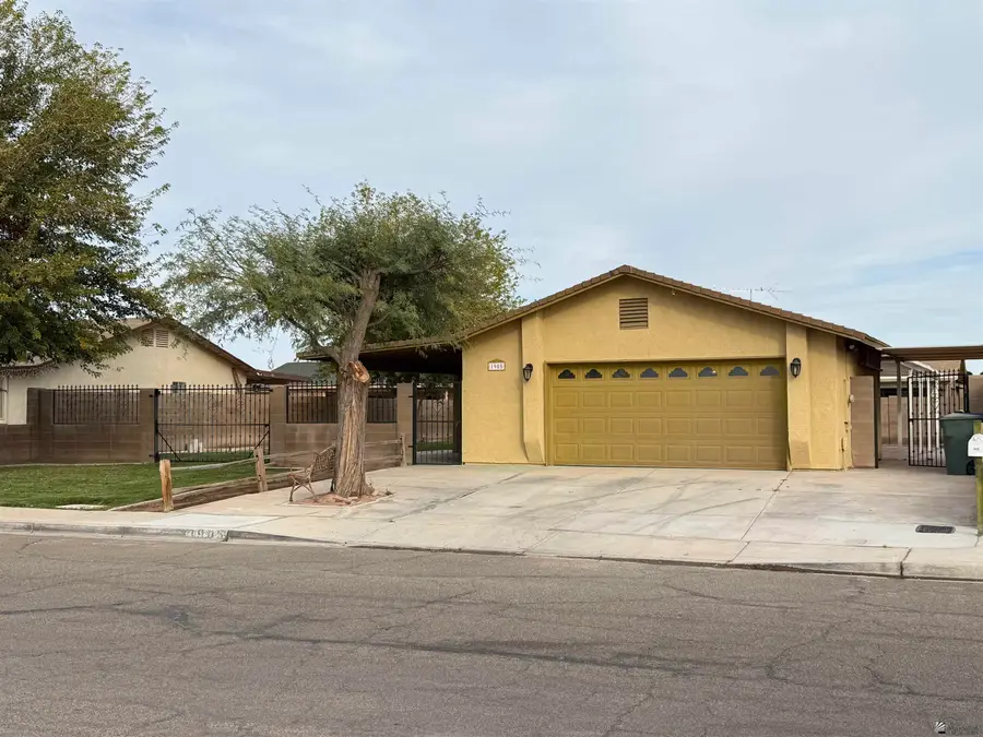 1905 S 47 DR, Yuma, AZ 85364 - #2