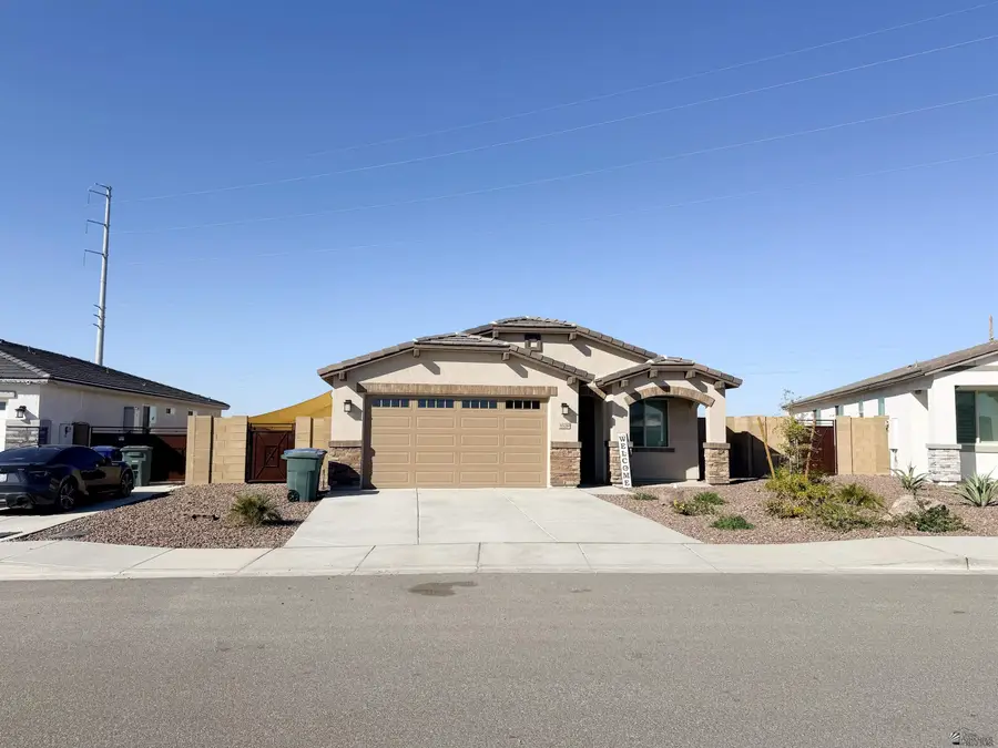3526 S ELLIOTT WAY, Yuma, AZ 85365 - Image #2