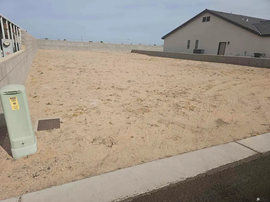 5100 E 33 PL, Yuma, AZ 85365 - #2