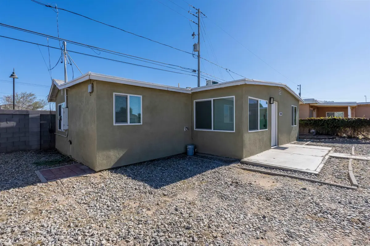 2105 S WALNUT AVE, Yuma, AZ 85364 - #1
