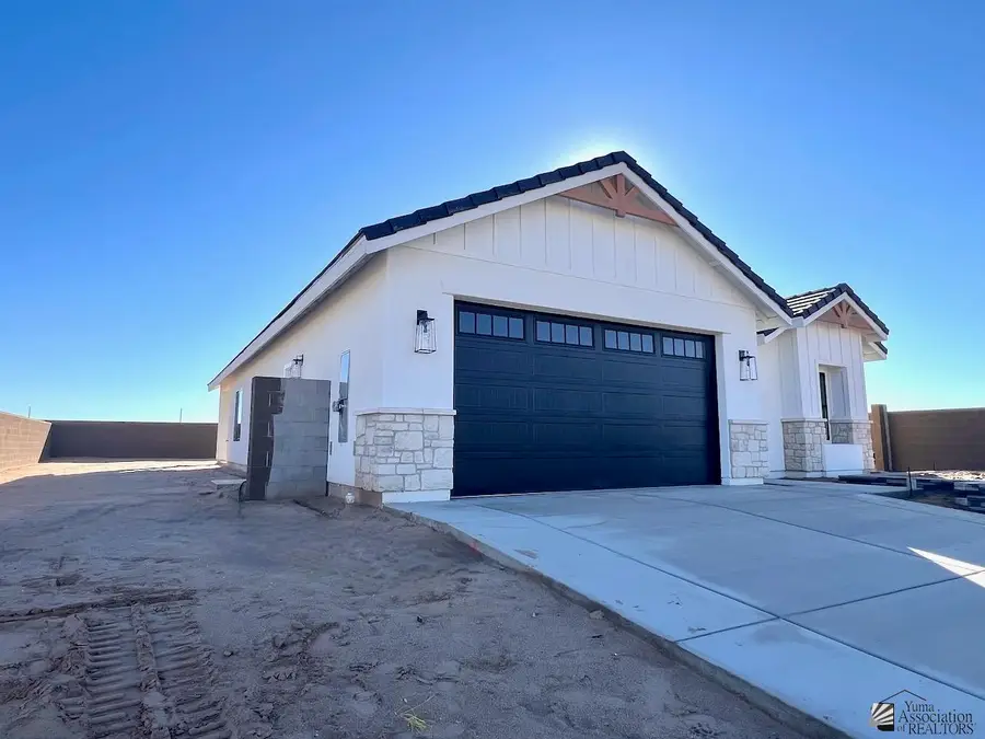 11387 E 42 ST, Yuma, AZ 85367 - #2