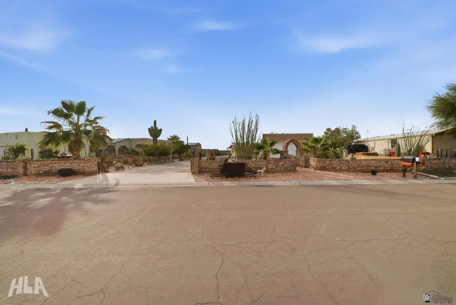 14233 E 31 ST, Yuma, AZ 85367 - #2