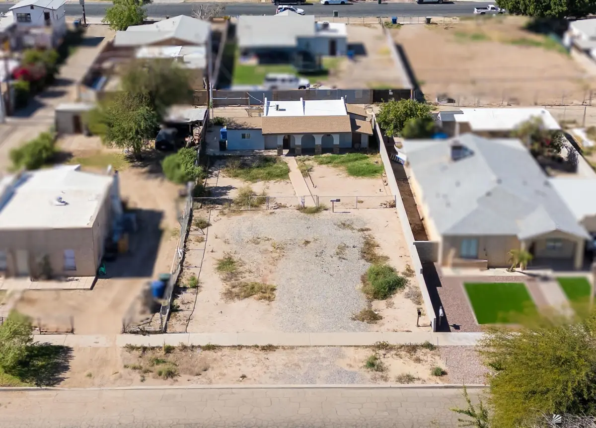 132 N 17 AVE, Yuma, AZ 85364 - #1