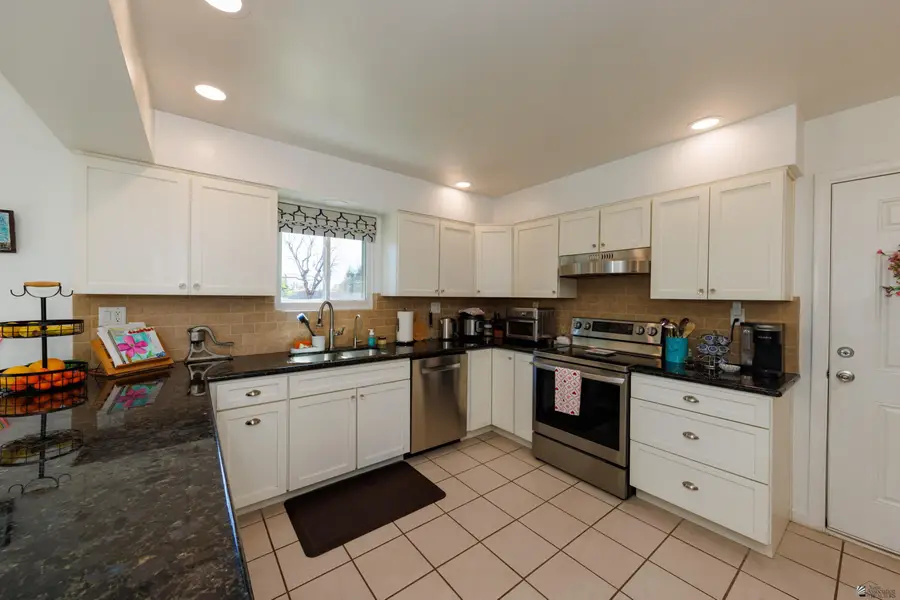 1985 W COUNTRY LN, Yuma, AZ 85365 - #2