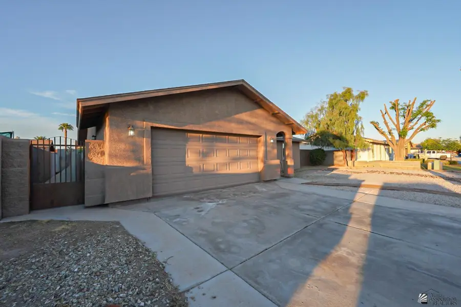 4584 W 18 PL, Yuma, AZ 85364 - #2