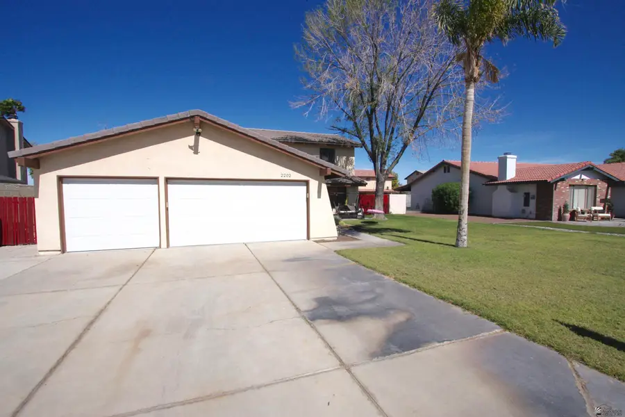 2202 E 27 WAY, Yuma, AZ 85365 - #2