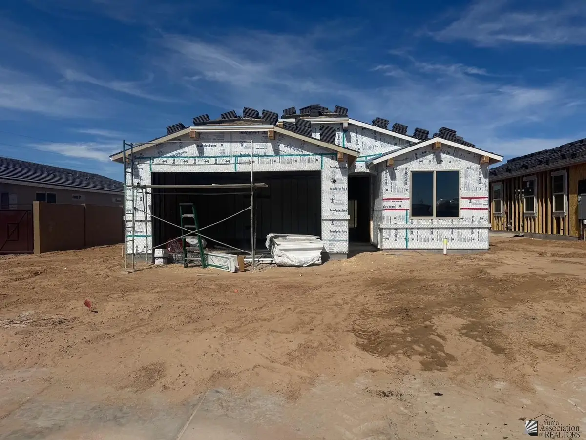 7670 E 35 ST, Yuma, AZ 85365 - #1