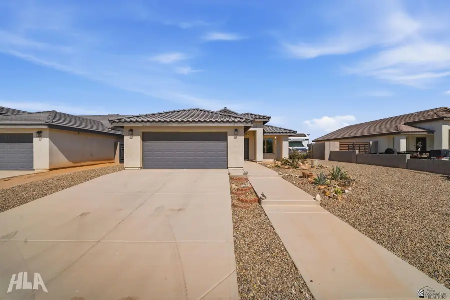 8706 E 40 LN, Yuma, AZ 85365 - #2