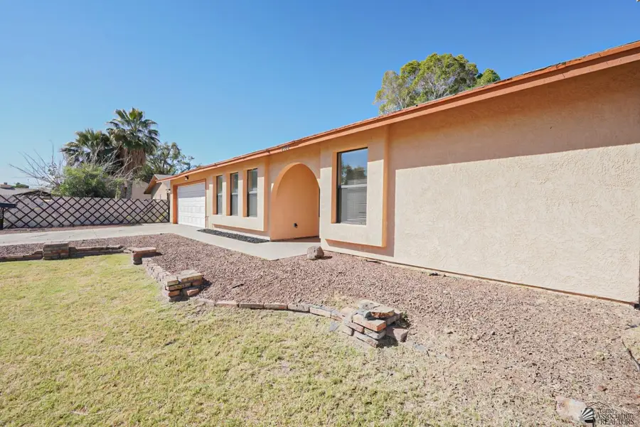 2102 S CITRUS LOOP, Yuma, AZ 85364 - #2