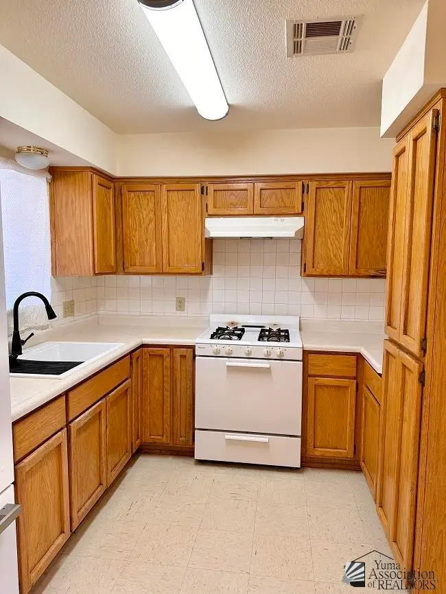 650 E ORCHID ST, Somerton, AZ 85350 - #2