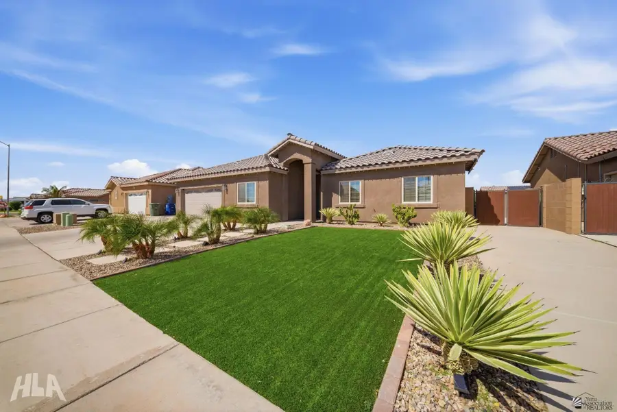 4172 W 27 LN, Yuma, AZ 85364 - #3