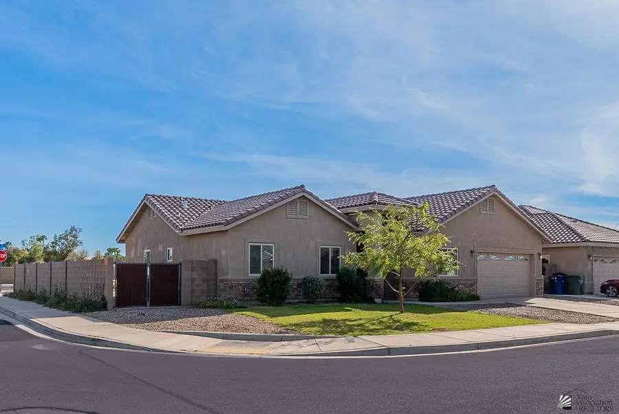 4197 W 27 LN, Yuma, AZ 85364 - #2