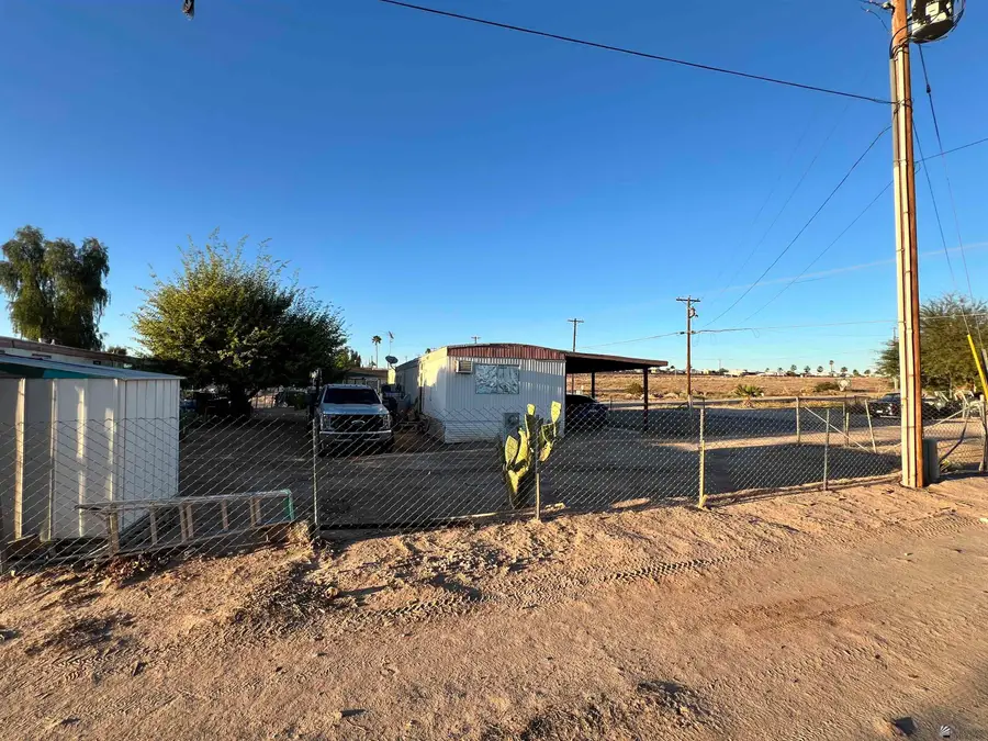 10401 CASTLEDOME ST, Wellton, AZ 85356 - #3