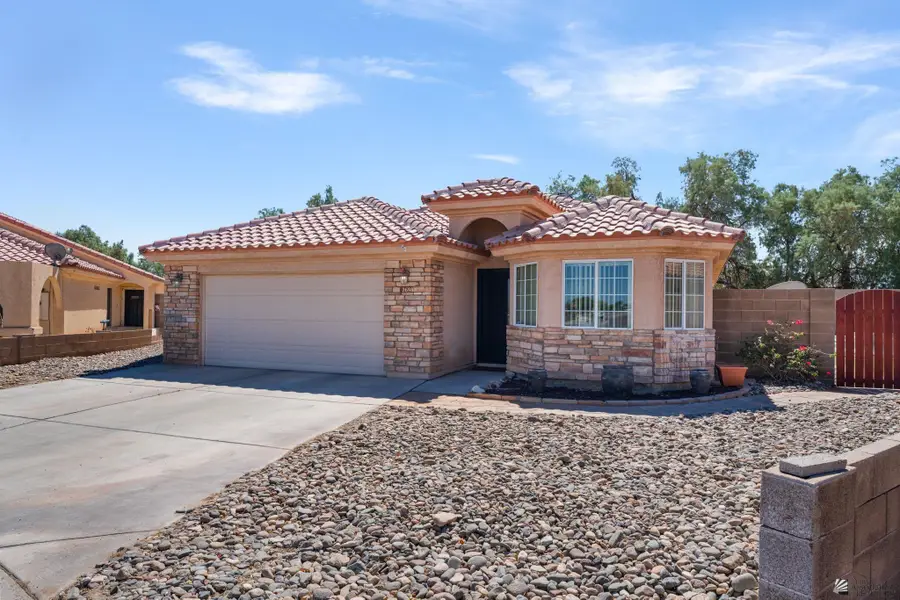 2698 S OTONDO DR, Yuma, AZ 85365 - #3
