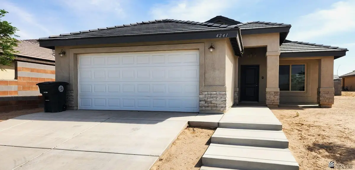 4241 E LOS OLIVOS DR, San Luis, AZ 85336 - #1