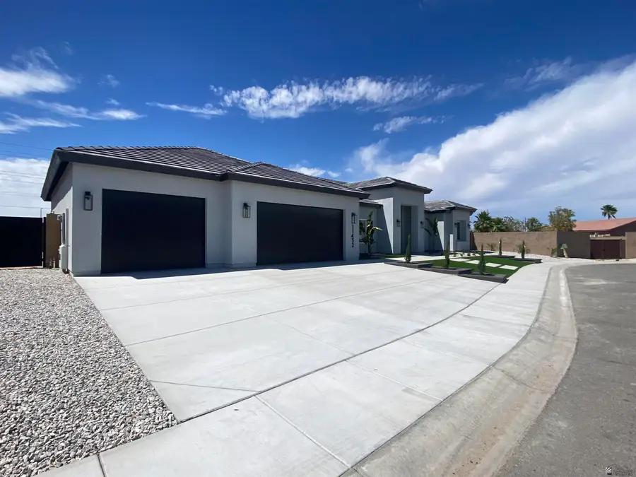 11452 S SALLY DR, Yuma, AZ 85367 - #2