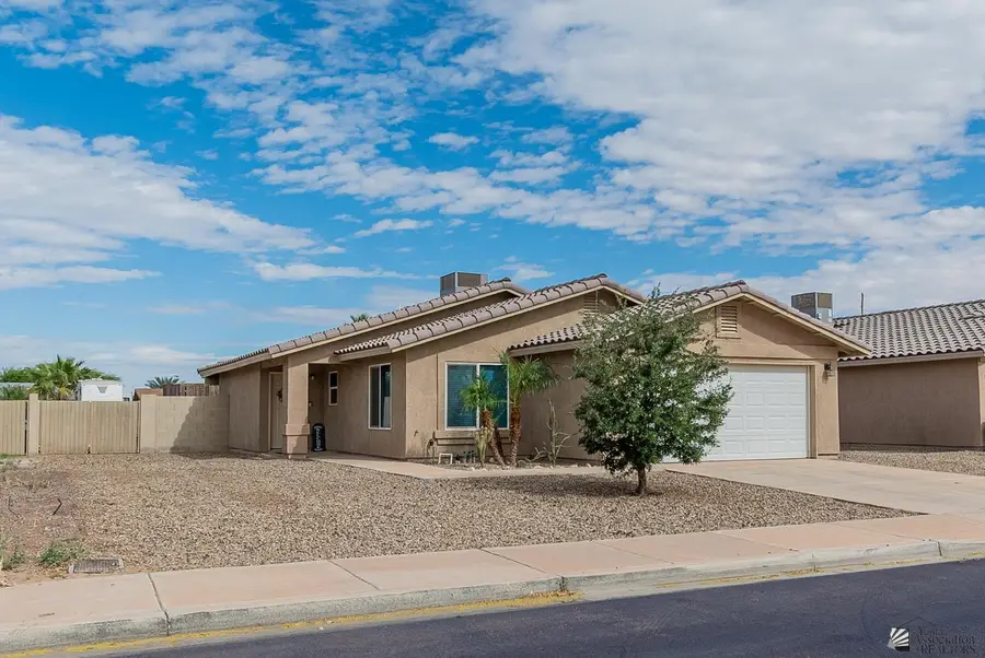 1051 S 47 AVE, Yuma, AZ 85364 - #3