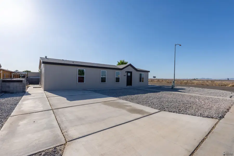 3018 S ORLANDO AVE, Yuma, AZ 85365 - #2