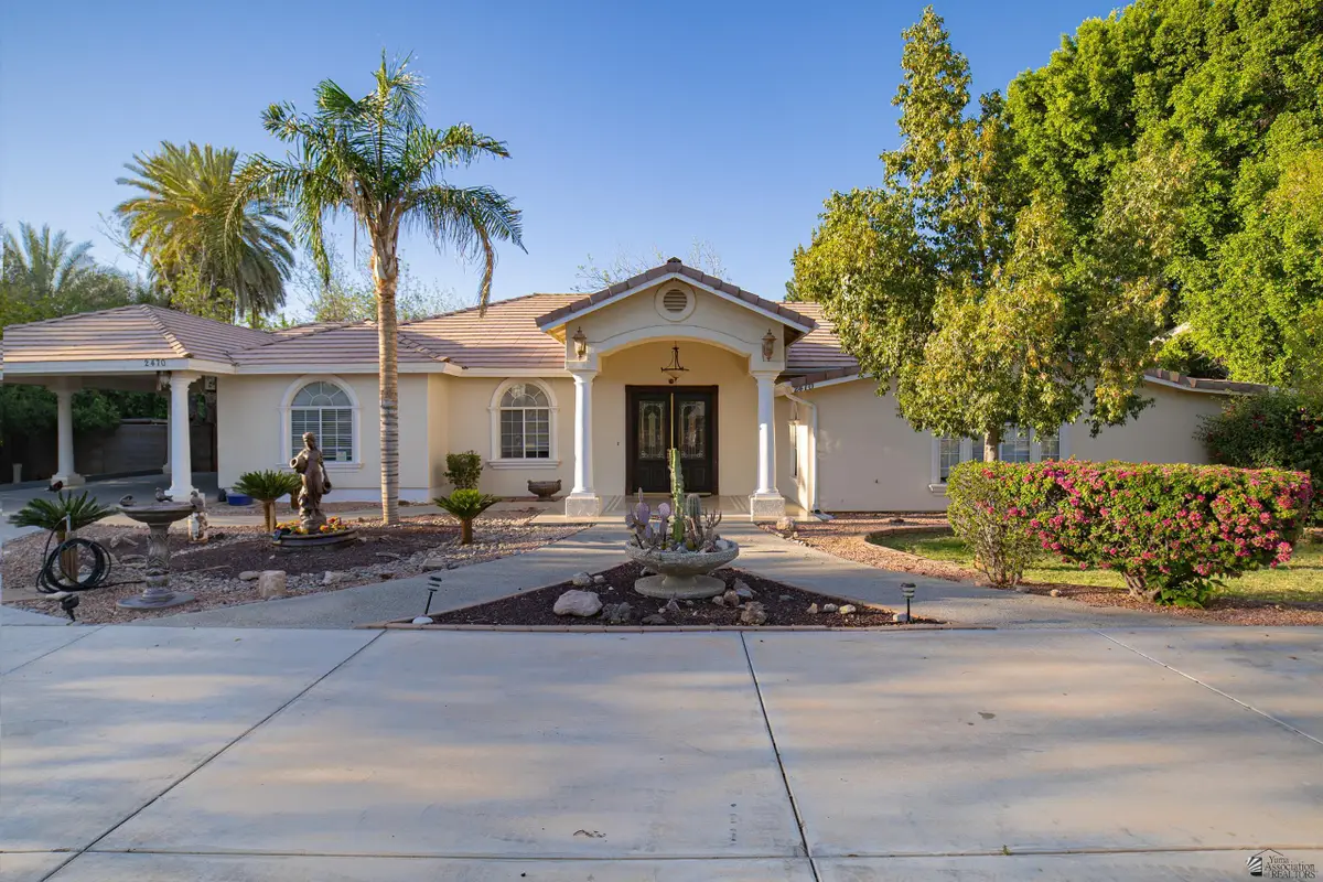 2470 W COUNTRY LN, Yuma, AZ 85364 - #1