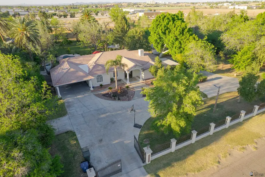 2470 W COUNTRY LN, Yuma, AZ 85364 - #3