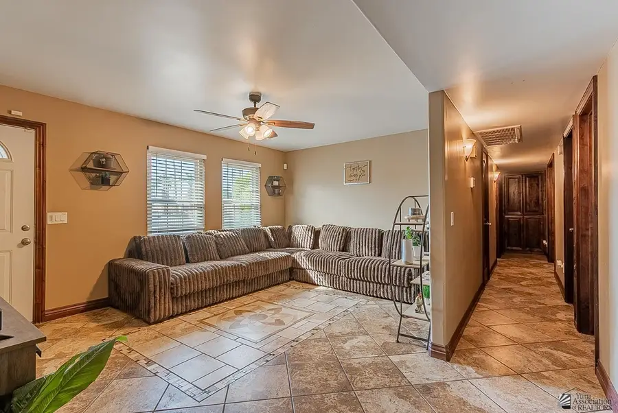 2141 29 AVE, Yuma, AZ 85364 - #2