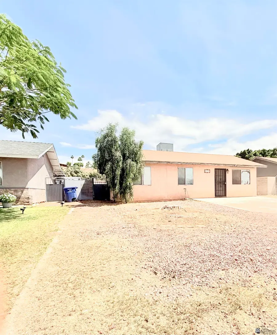 1905 S 17 AVE, Yuma, AZ 85364 - #2