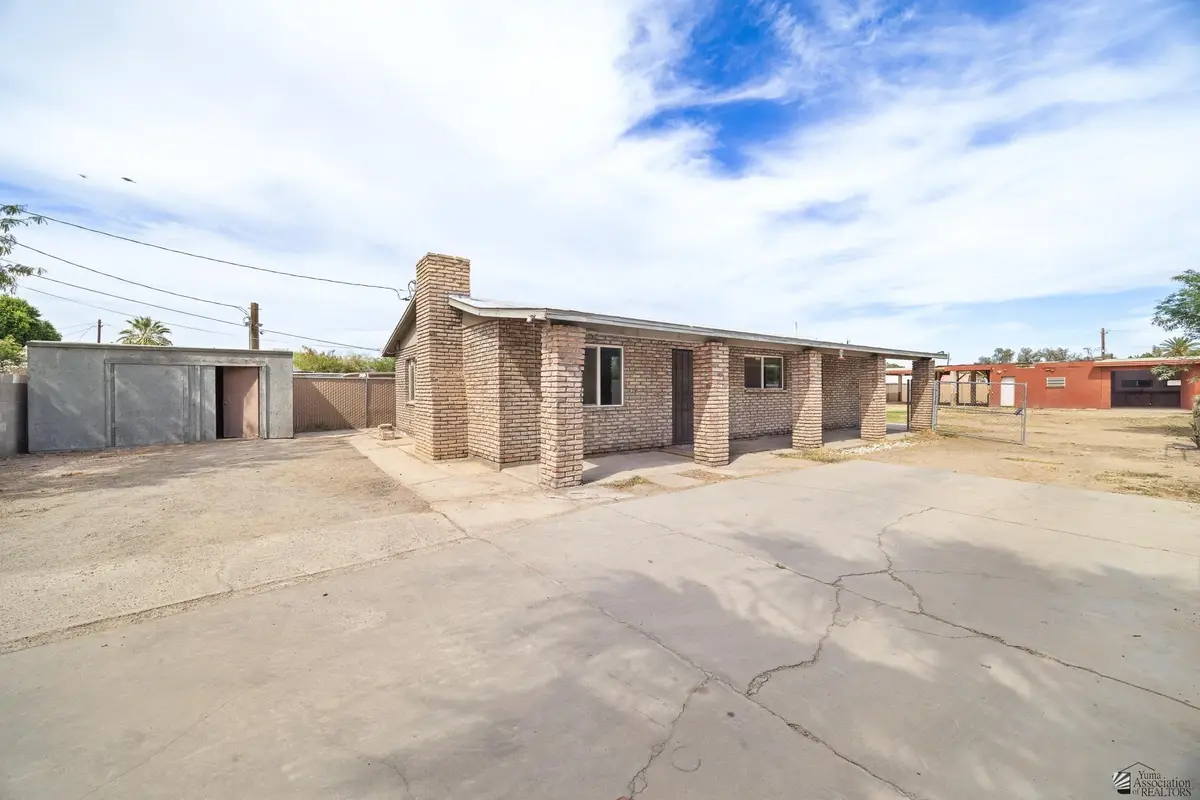 901 S PALM AVE, Yuma, AZ 85364 - #1