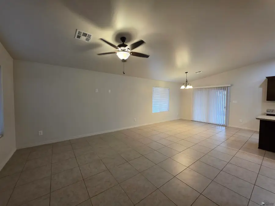 8685 E 41 ST, Yuma, AZ 85365 - #2