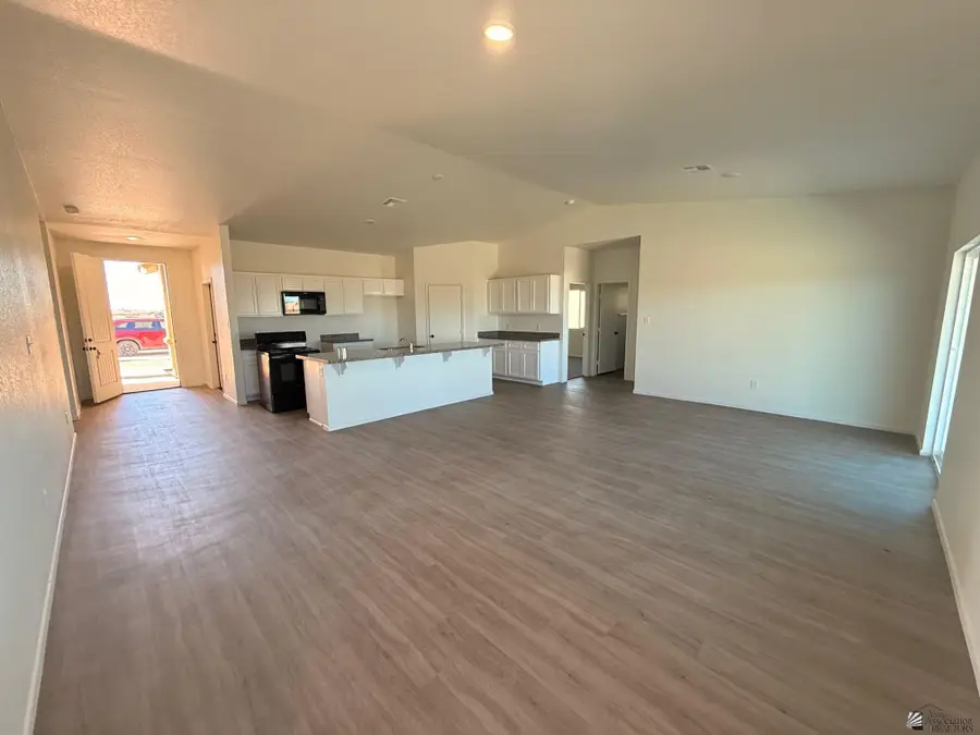 7077 E 45 ST, Yuma, AZ 85365 - #3