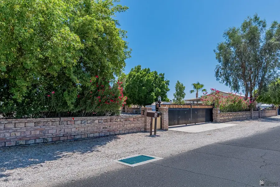 11535 S HUNTER AVE, Yuma, AZ 85367 - #2