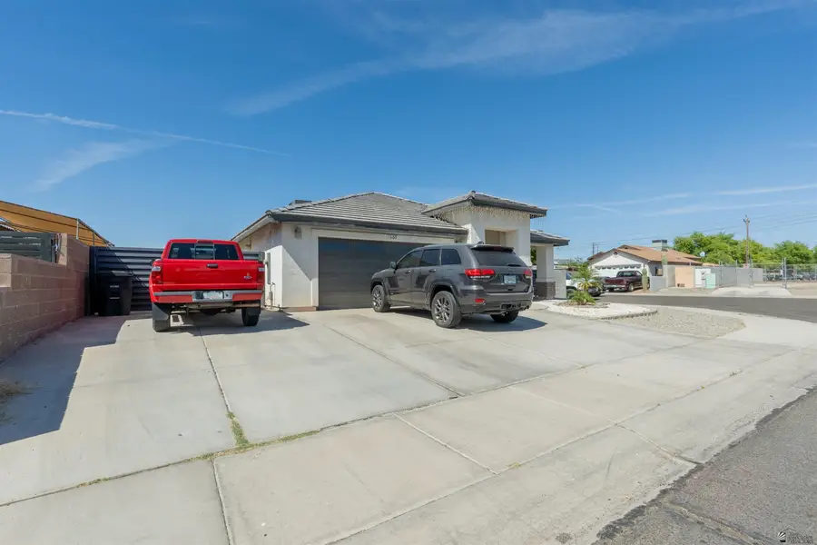 1660 E CONSTITUTION ST, San Luis, AZ 85336 - #2