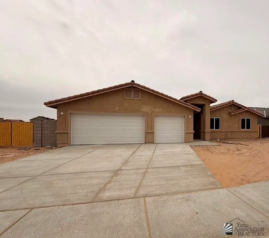 7173 E 44 LN, Yuma, AZ 85365 - #1