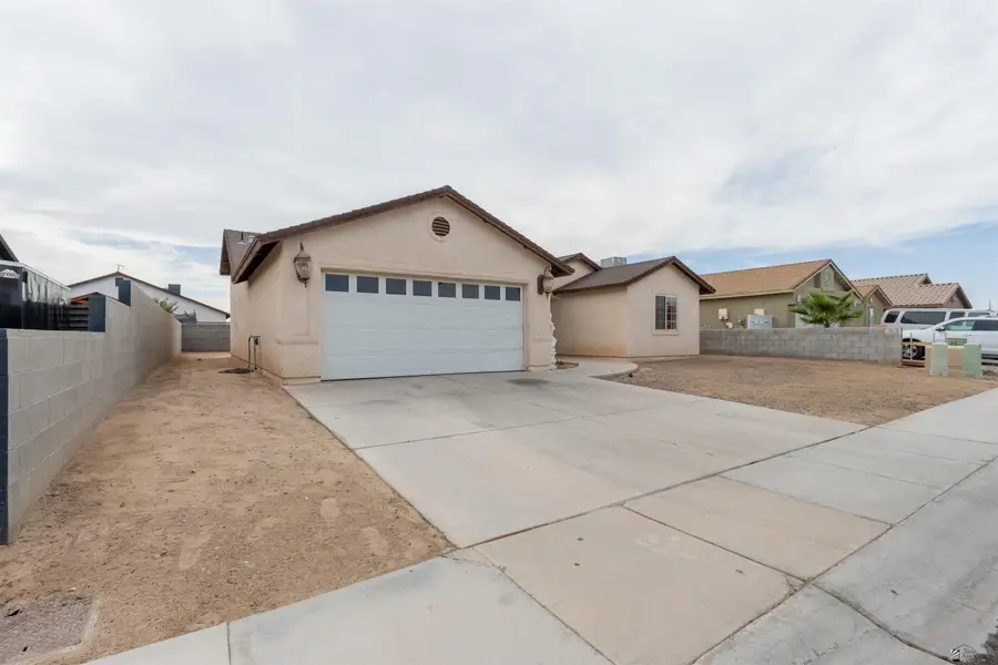 1140 N VILLAREAL AVE, San Luis, AZ 85336 - #2