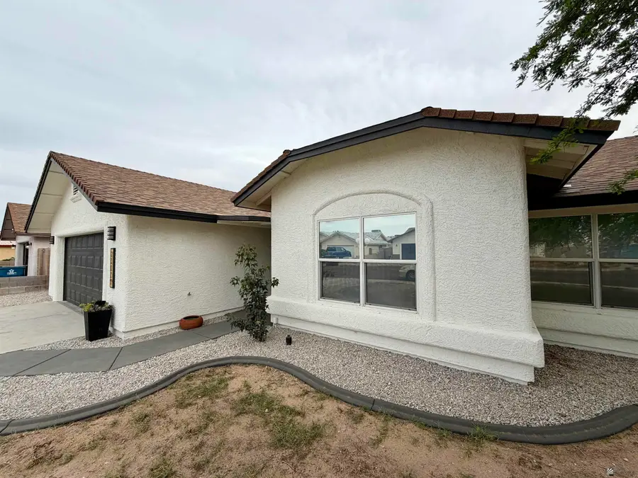 11137 E 27 ST, Yuma, AZ 85367 - #2