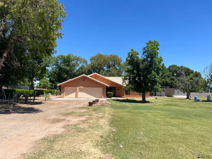 4242 W COUNTY 15 ST, Somerton, AZ 85350 - #2