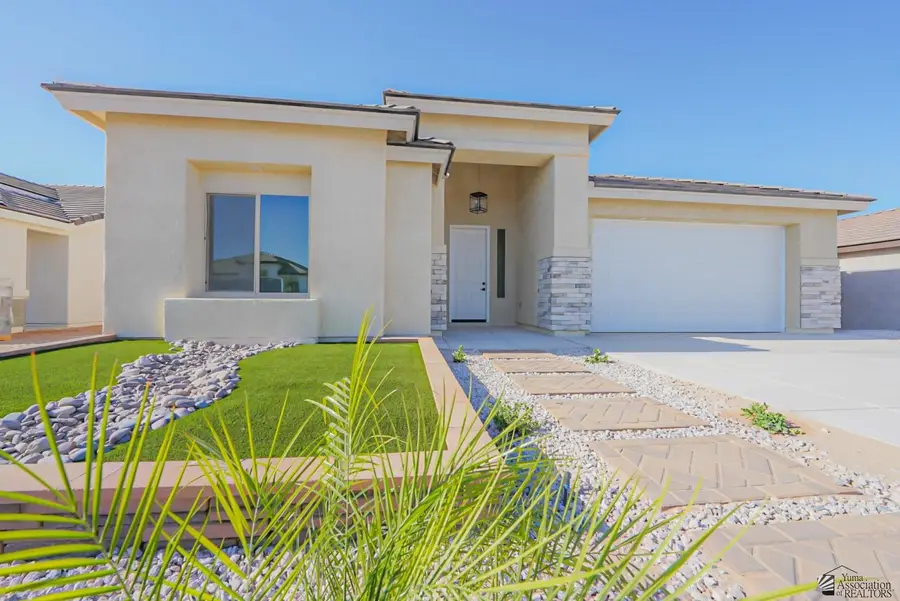 10590 E 45 ST, Yuma, AZ 85367 - #2