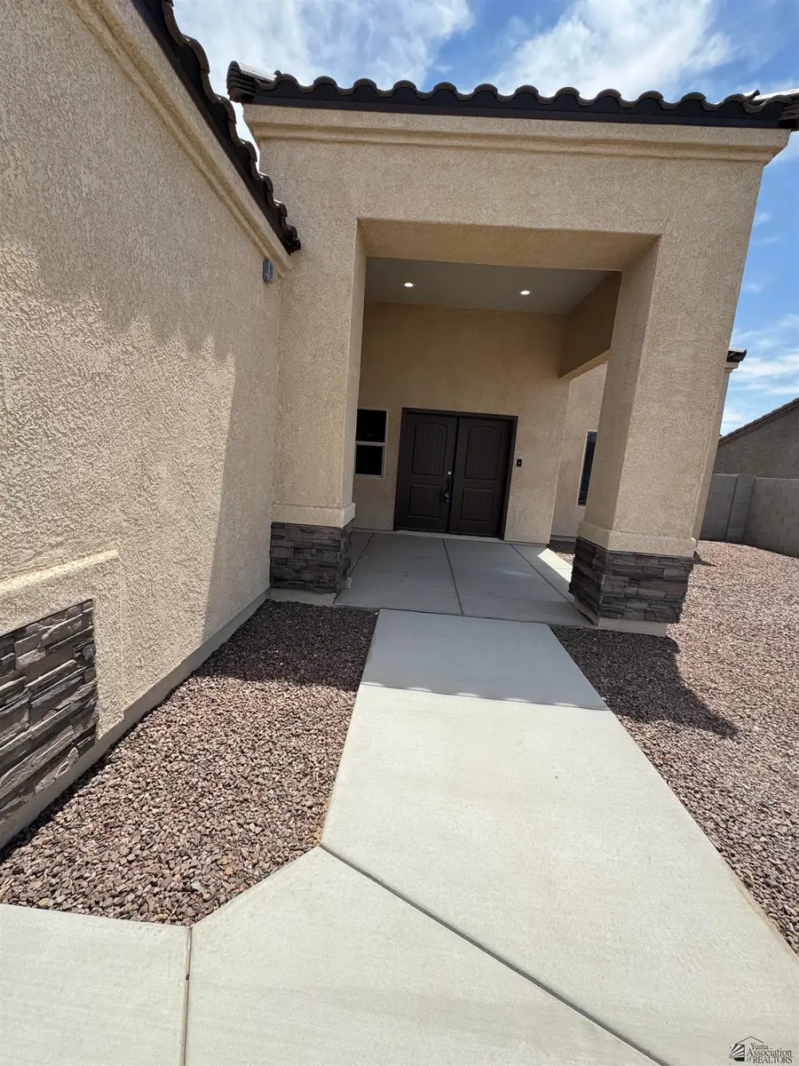 10651 E 45 ST, Yuma, AZ 85367 - #2