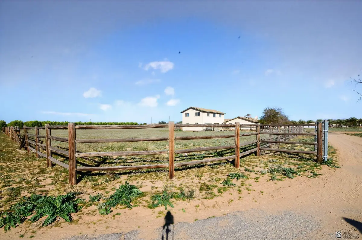3525 E COUNTY 15 ST, Yuma, AZ 85365 - #1