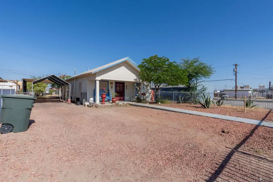 912 S 3 AVE, Yuma, AZ 85364 - #2