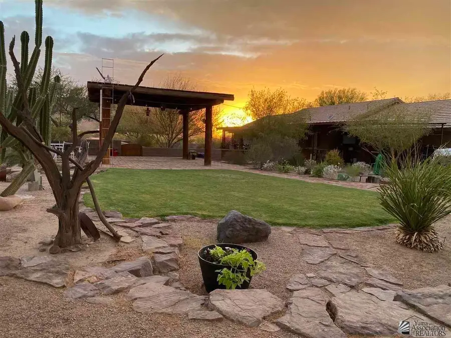 37451 E COUNTY 8 ST, Wellton, AZ 85356 - #3