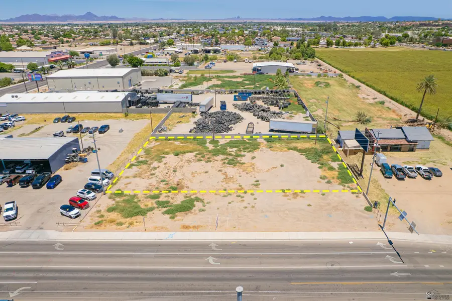 2390 W 32 ST, Yuma, AZ 85364 - #3
