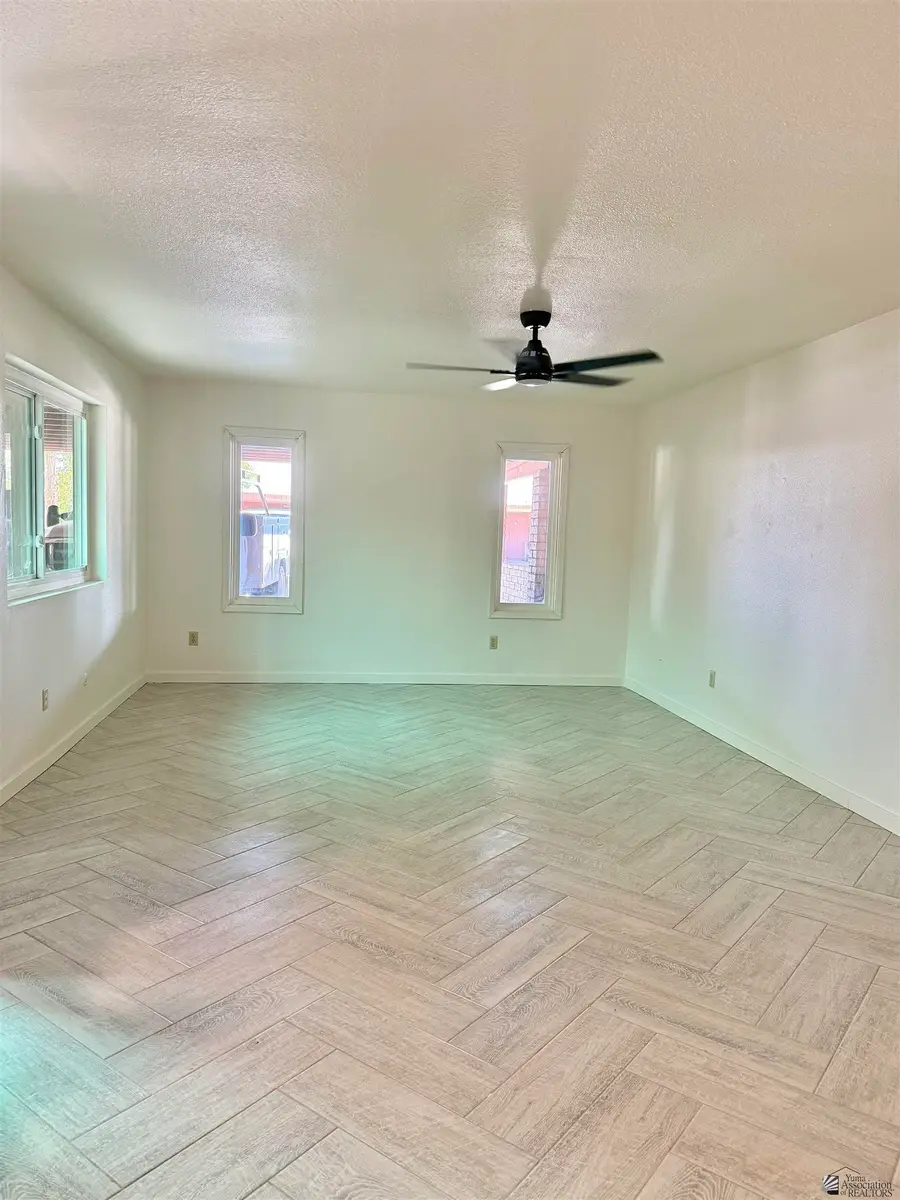 191 W 27 PL, Yuma, AZ 85364 - #3