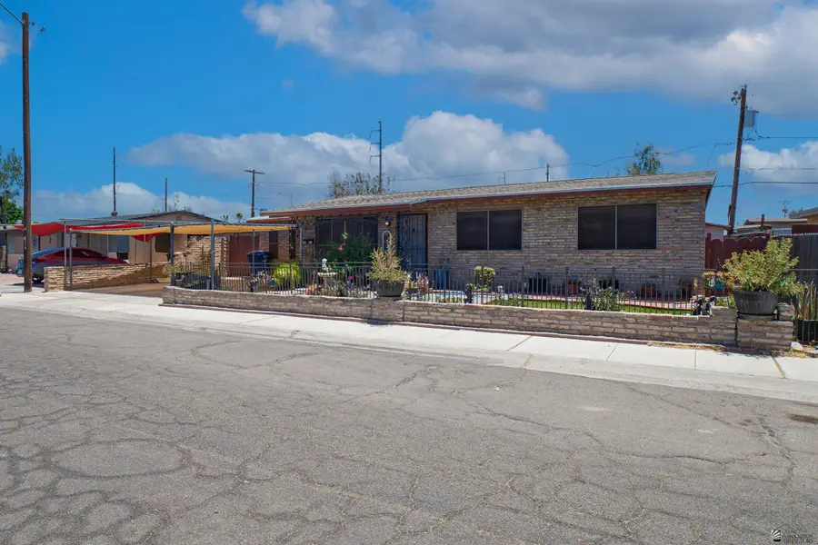 2423 S OLIVIA AVE, Yuma, AZ 85364 - #2