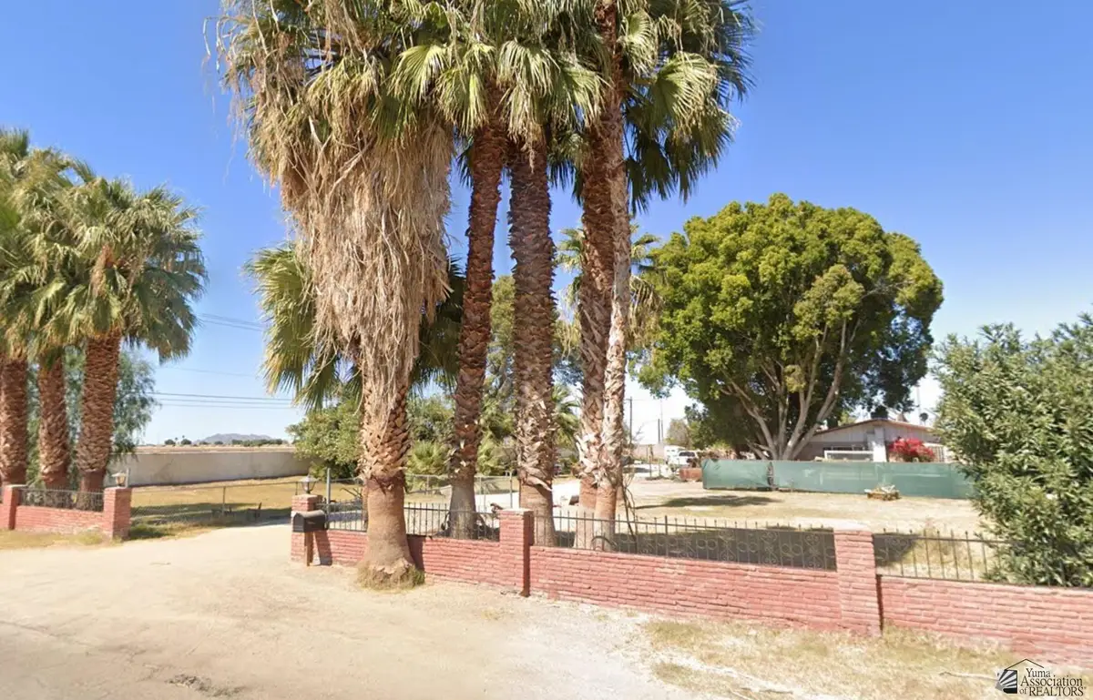 2490 W Country Ln, Yuma, AZ 85364 - #1