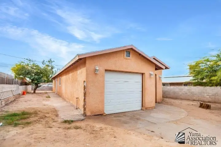272 S 7 AVE, Yuma, AZ 85364 - #1