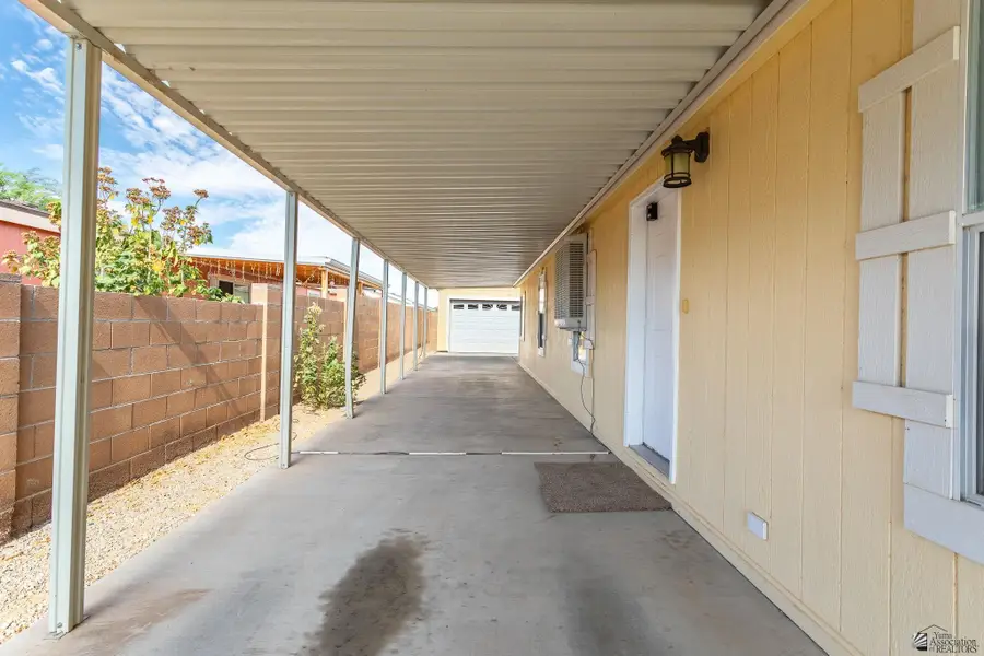 10134 S FALL AVE, Yuma, AZ 85365 - #2
