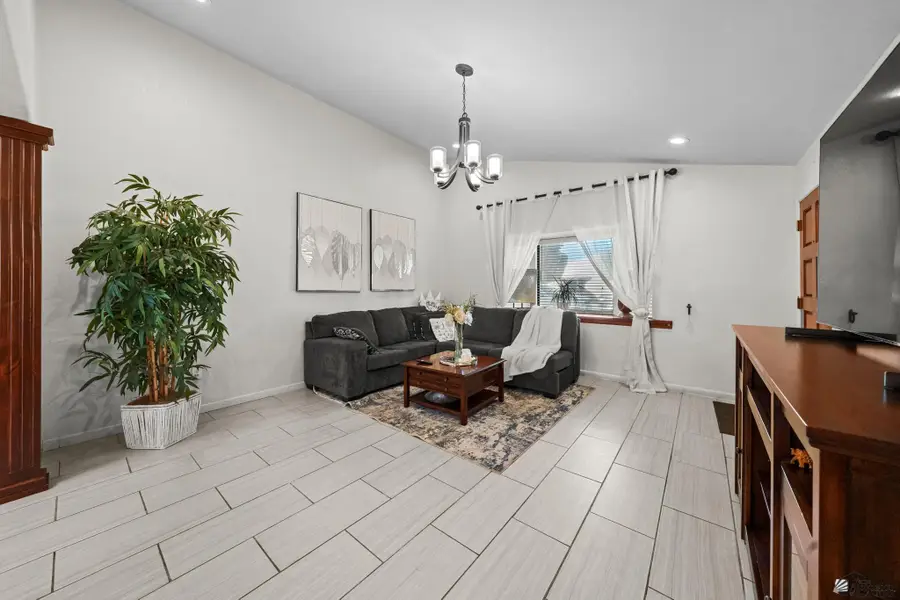 529 E 26 ST, Yuma, AZ 85364 - #3
